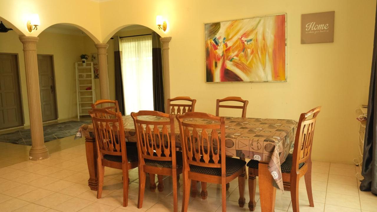 Destini Akef Villa 2 Pantai Cenang  Exterior foto